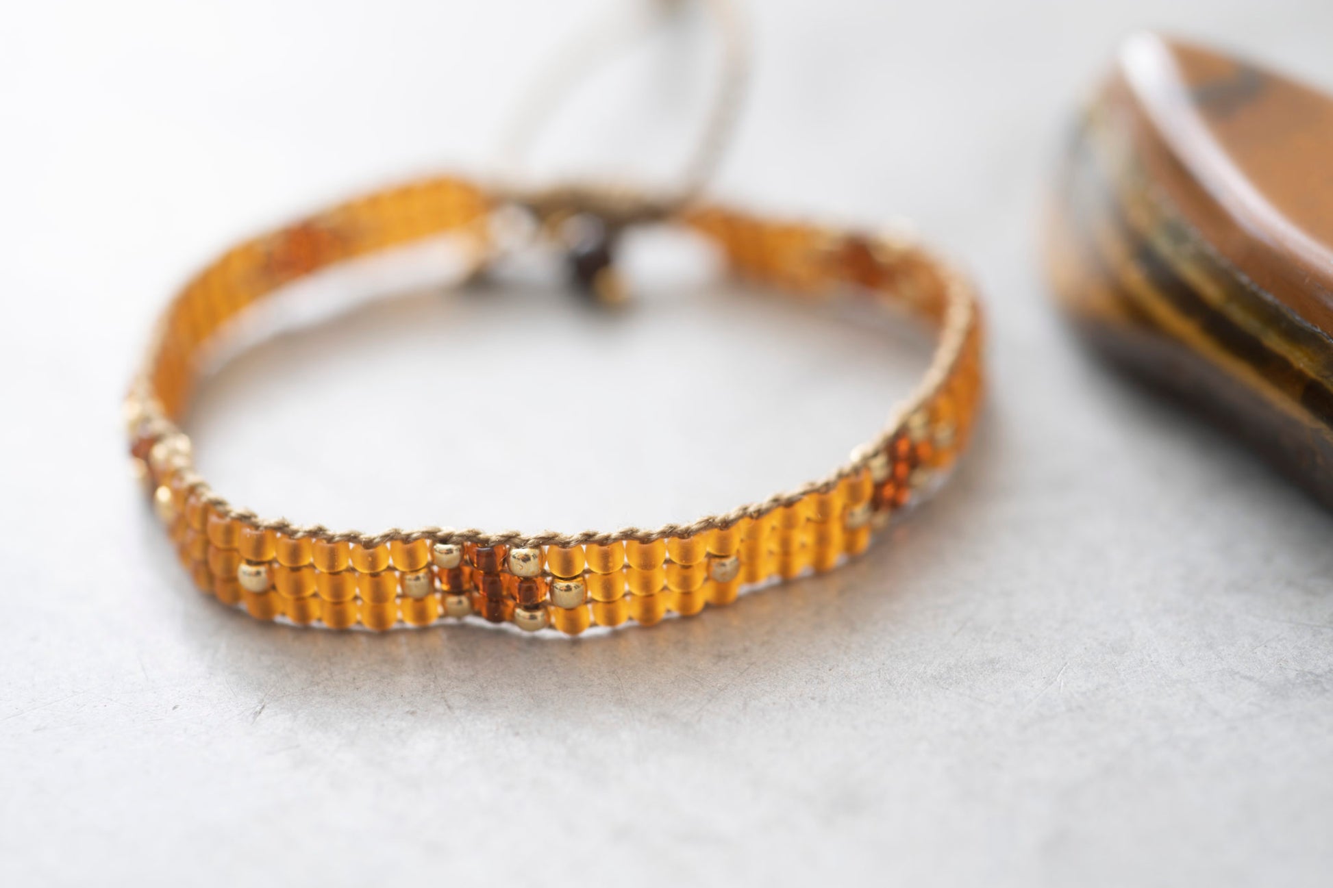 Duurzame sieraden | A Beautiful Story Summerlight Tiger Eye Gold Bracelet
