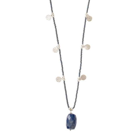 Harmonized blauwe ketting met muntjes lapis lazuli A Beautiful story