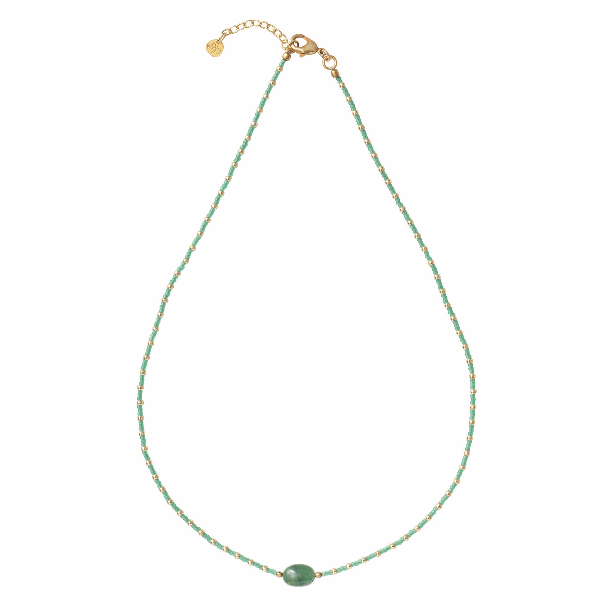 Ketting confident van het merk A Beautiful Story met groene en gouden glaskralen en in het midden een aventurijn edelsteen.