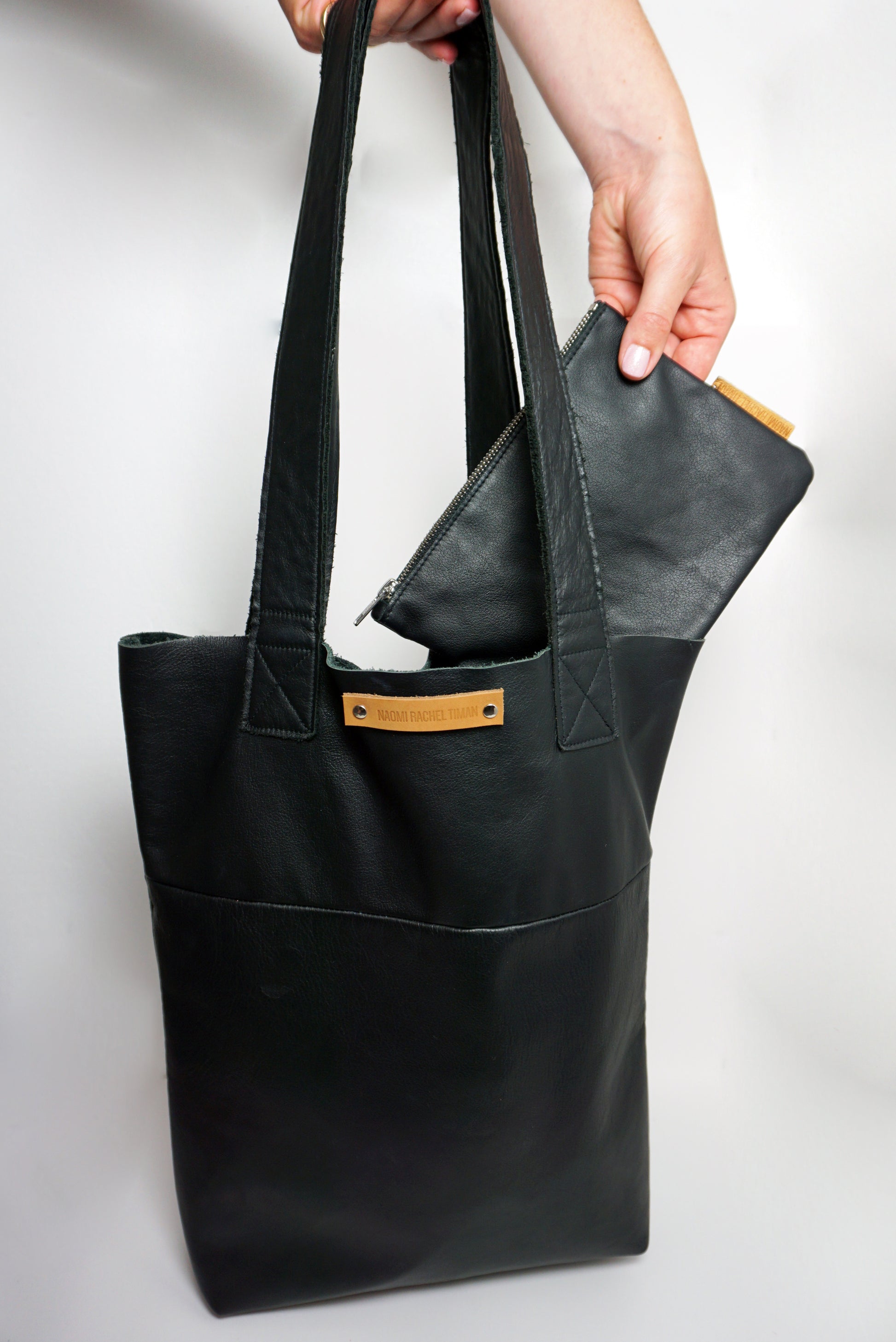 Duurzame Mode | Naomi Rachèl Timan Tote bag met vak Zwart