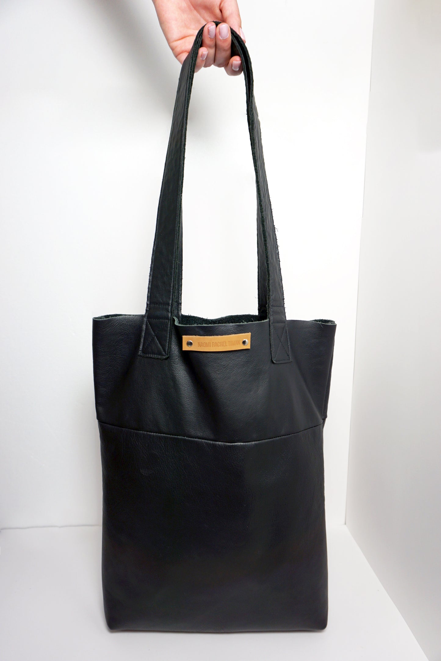 Duurzame Mode | Naomi Rachèl Timan Tote bag met vak Zwart