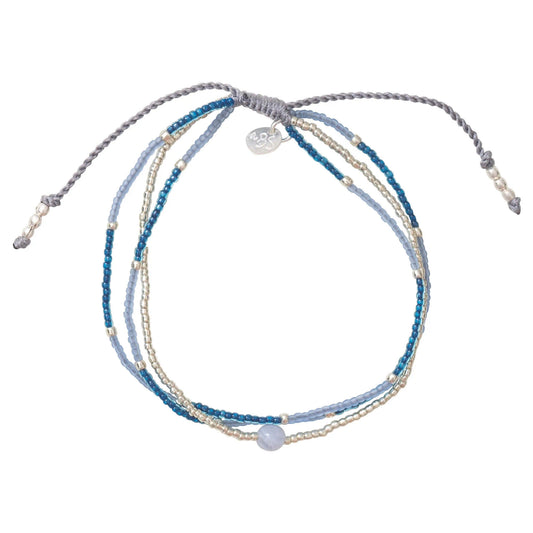 Armband met zilveren en lapis lazuli kralen met schuifslot