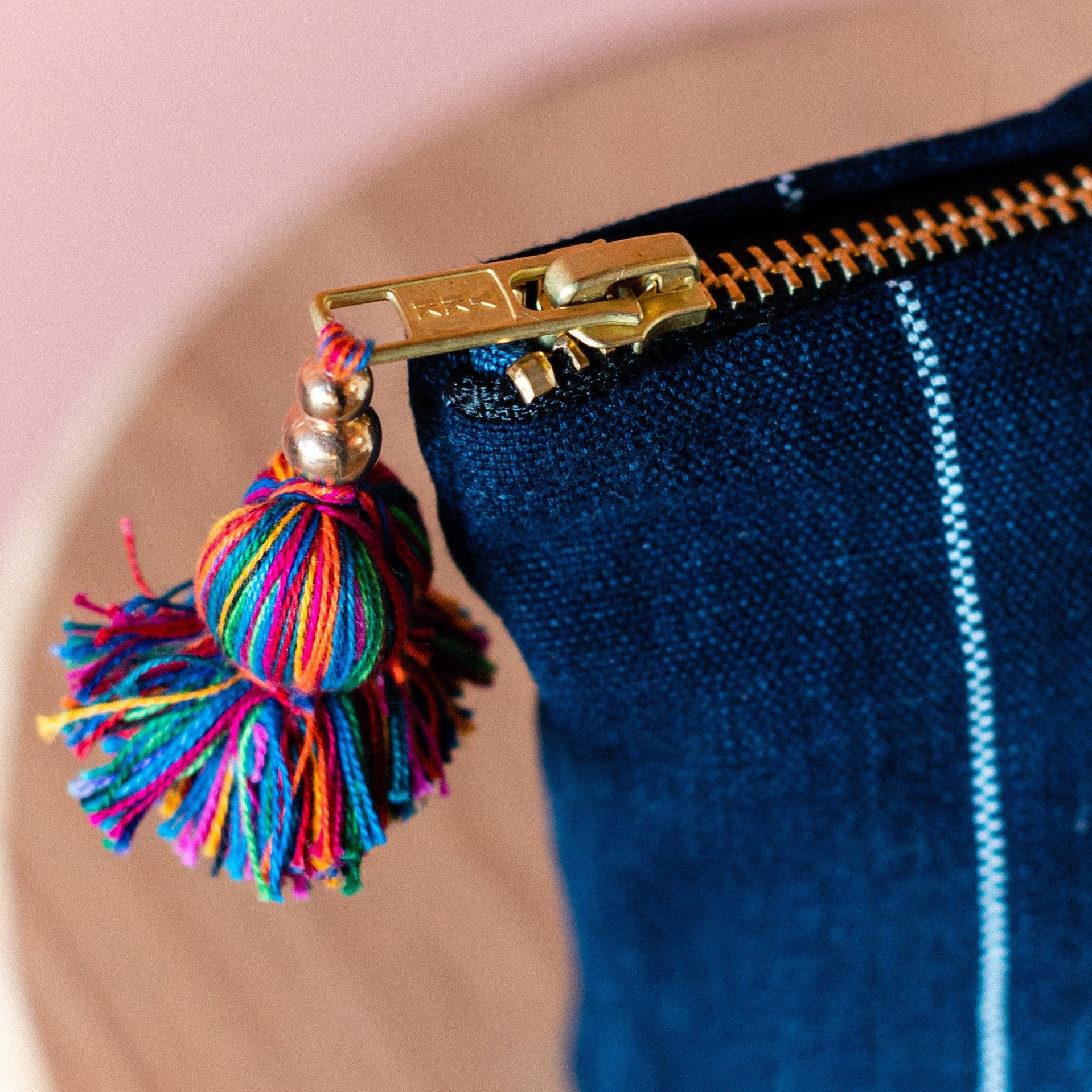 Toilettas authentiek Huipil geborduurd handgemaakt blauw