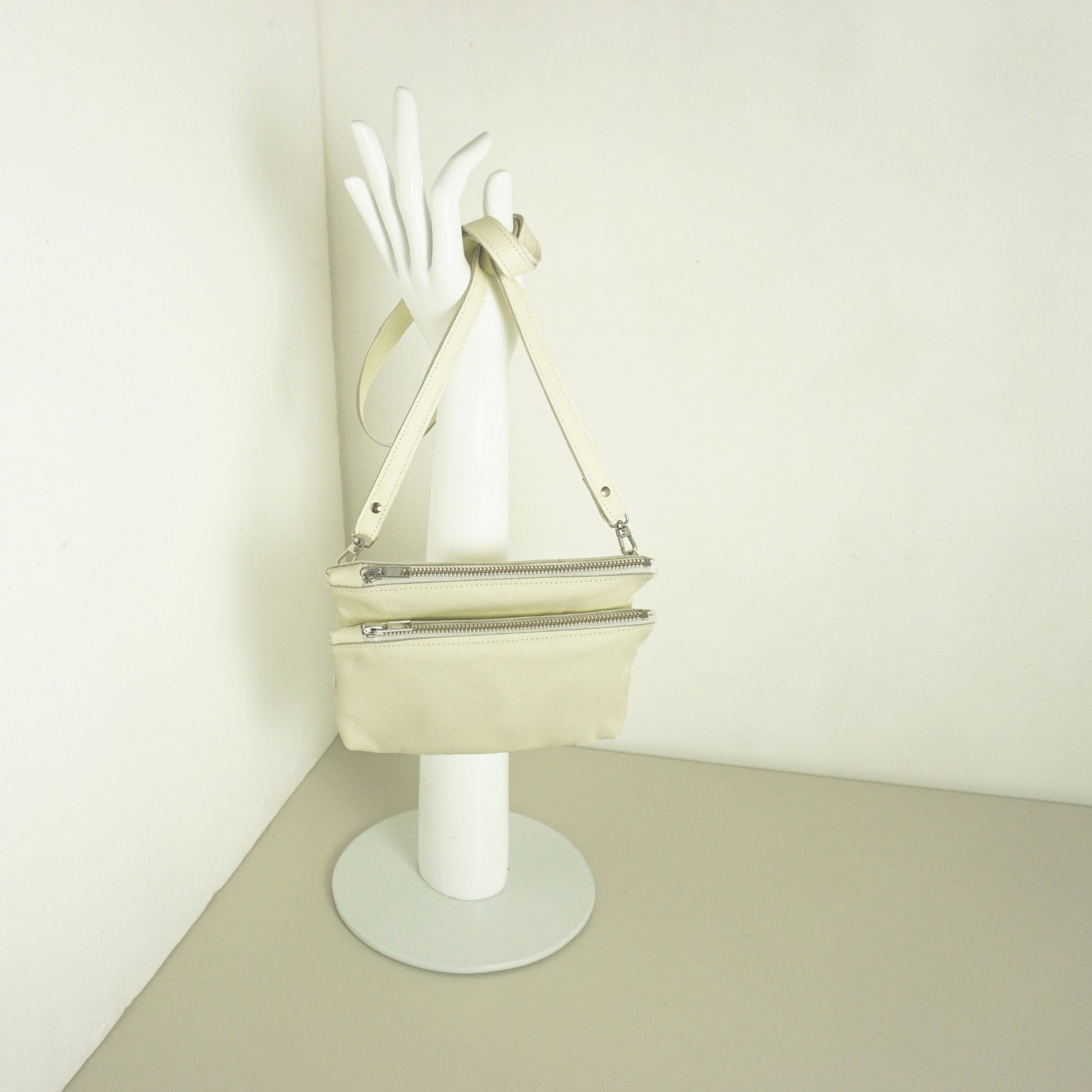Gerecycled Leren Schoudertas Creme Naomi Rachel Tíman Maybag Afneembaar Klein Tasje